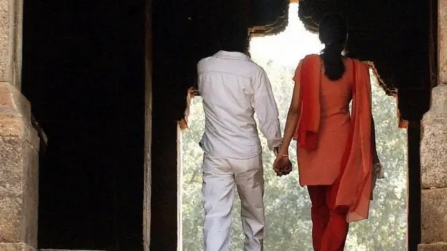 પ્રતીકાત્મક તસવીર