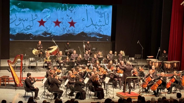 Sanede çalan bir orkestra. 