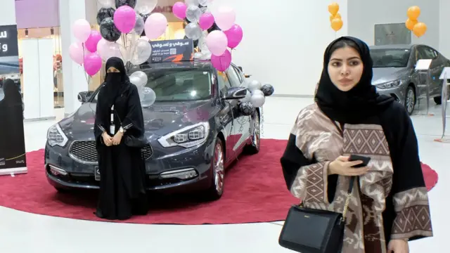 Pameran mobil untuk perempuan