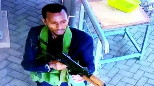 Ali Salim Gichunge oo loo yaqaano Farouk ayaa la sheegay in uusan u muuqan qof xiriir la leh koxaha mintidiinta,.