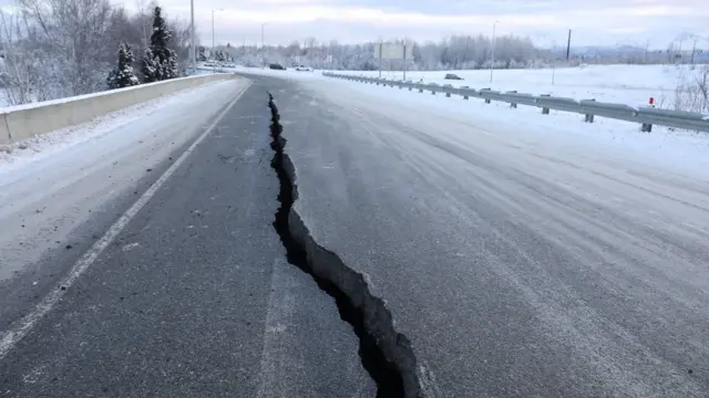 अलास्का में 7.0 तीव्रता का भूकंप