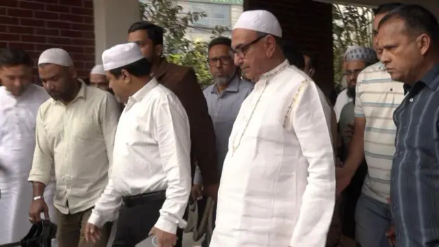 ভোটের প্রচারণায় ব্যস্ত মির্জা আব্বাস