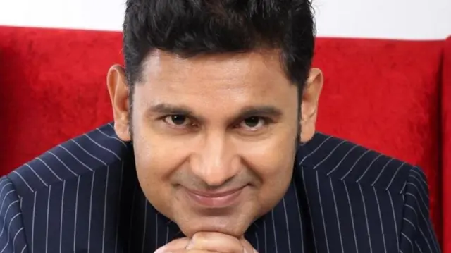 मनोज मुंतशिर 