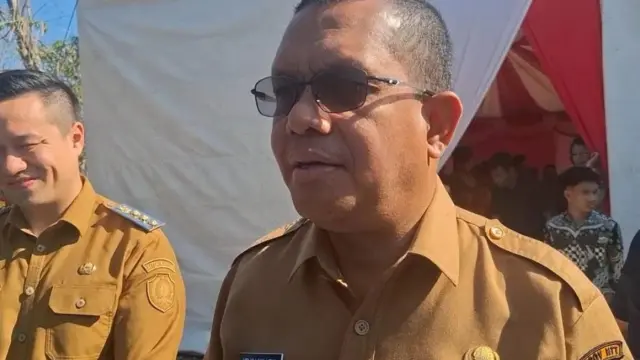 Gubernur Nusa Tenggara Timur Melki Laka Lena saat diwawancarai beberapa waktu lalu di Kupang.