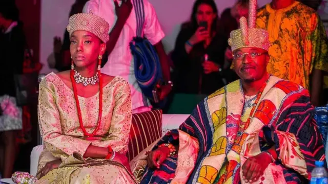 Olori ana, Chanel Chin ati Oluwo ti ilu Iwo