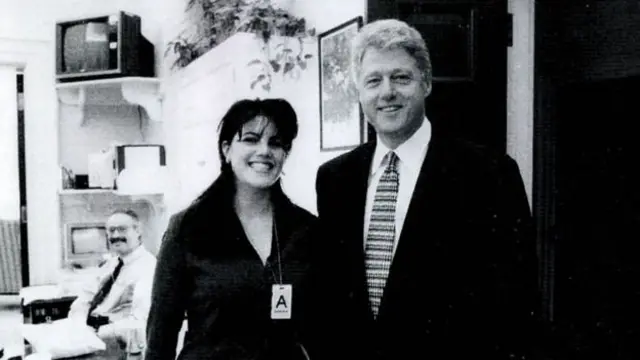 Білл Клінтон під час свого допиту визнав сексуальний зв'язок з 22-річною практиканткою Білого дому