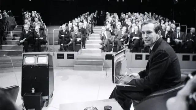 คริสเตียน บาร์นาร์ด ออกรายการทูมอร์โรว์สเวิลด์ของบีบีซี ในปี 1968