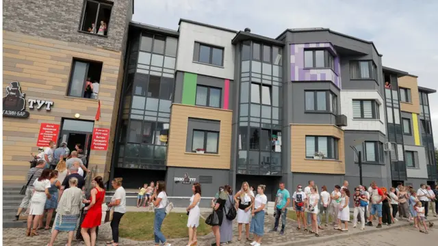 очередь у избирательного участка