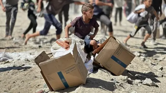 سازمان ملل تخمین می‌زند برای آغاز روند بهبود بحران انسانی در غزه، روزانه حداقل به ۶۰۰ کامیون کمک‌رسانی نیاز است