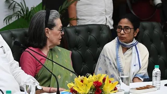 మమతా బెనర్జీ, సోనియా గాంధీ, తృణమూల్ కాంగ్రెస్, కాంగ్రెస్, రాహుల్ గాంధీ