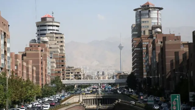 آمار بانک مرکزی از افزایش میانگین ۲۳ درصدی رشد اجاره بها در شهر تهران در خرداد ماه در مقایسه با همین ماه در پارسال(۱۳۹۷) خبر می‌دهد