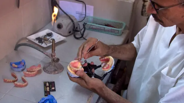 Les personnes ayant une mauvaise santé buccodentaire ont des taux plus élevés de problèmes cardiovasculaires.