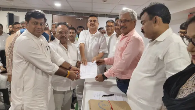 शमीक भट्टाचार्य