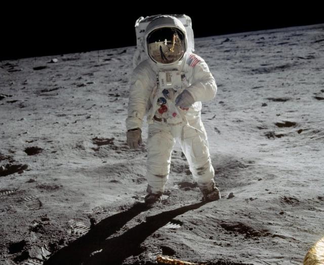 Базз Олдрин на луне, 1969 год