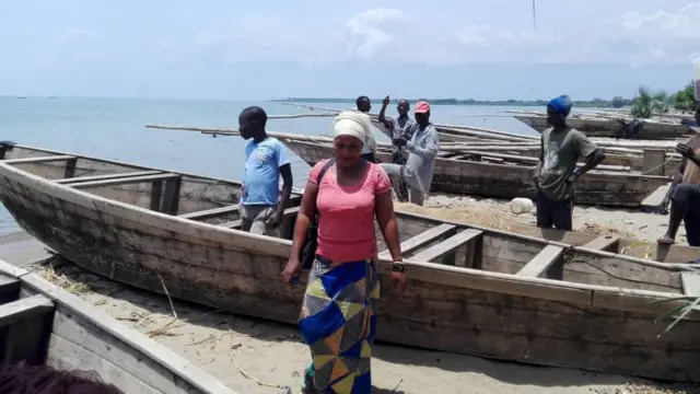 Mwanamke na wavuvi Burundi