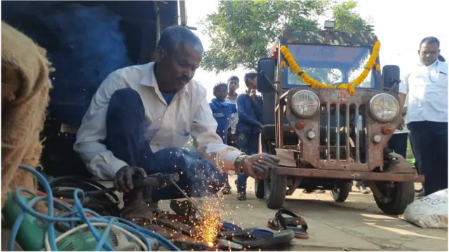 दत्तात्रय लोहार, आनंद महिंद्रा