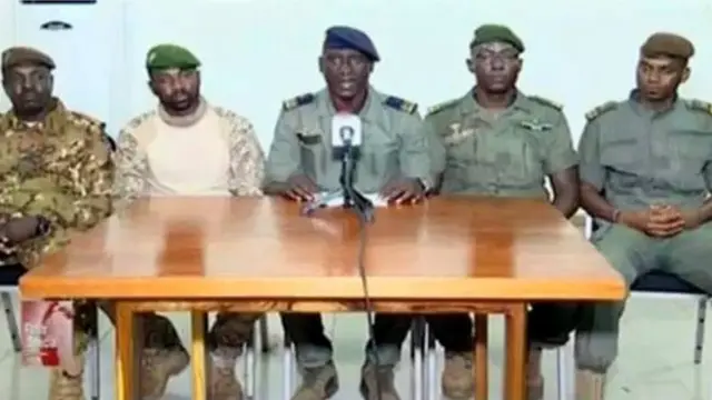 Ikọ ologun aditẹgbajọba