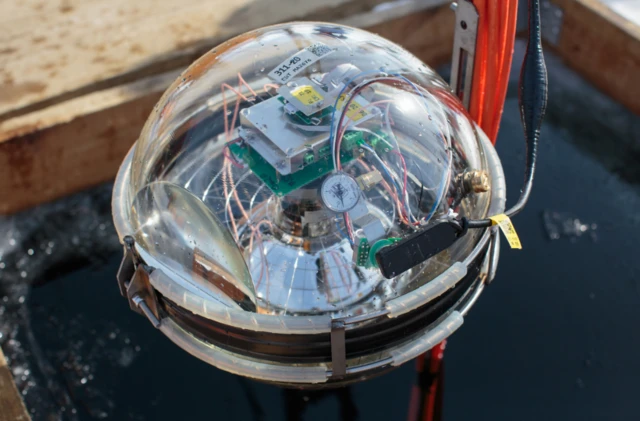 กล้องโทรทรรศน์ตรวจจับนิวทริโน Baikal - GVD