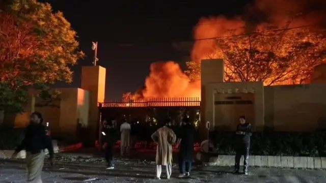 هتل سرنا معمولا محل اقامت مقام‎‌های بلندپایه است
