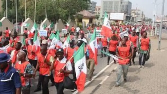 Awọn osisẹ n se iwọde