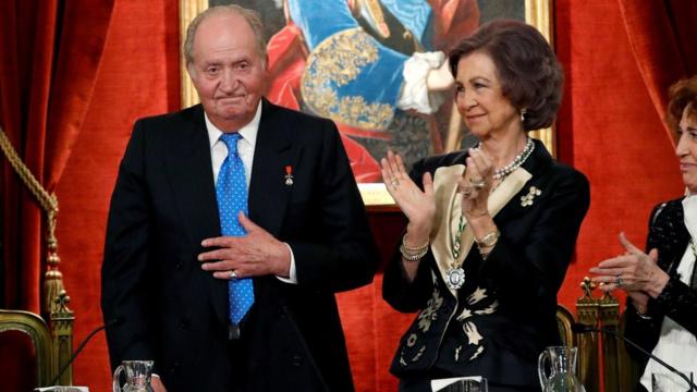 O rei emérito, Juan Carlos I e a rainha Sofía