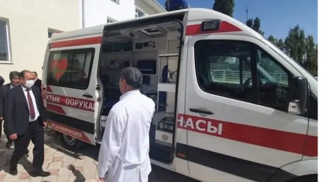 Тез ёрдам машинаси