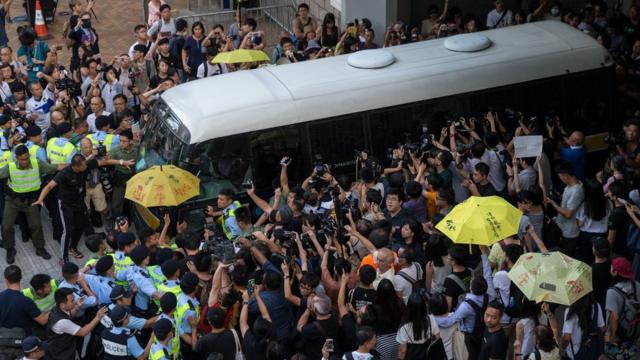 囚車離開香港高等法院（17/8/2017）