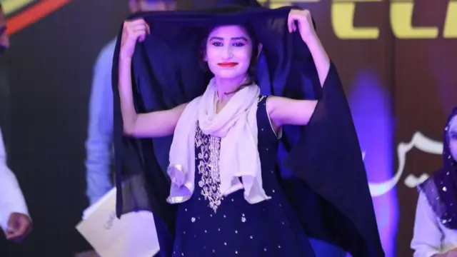 پېښور کې د معلولينو نندارتون