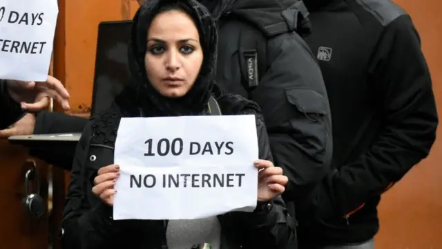 காஷ்மீரில் முடிவுக்கு வந்த தொலைத்தொடர்பு முடக்கம்