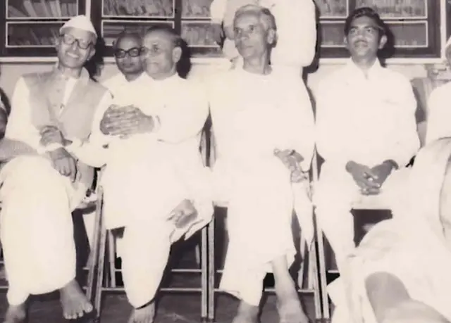 હસમુખ અને મંદા પટેલ