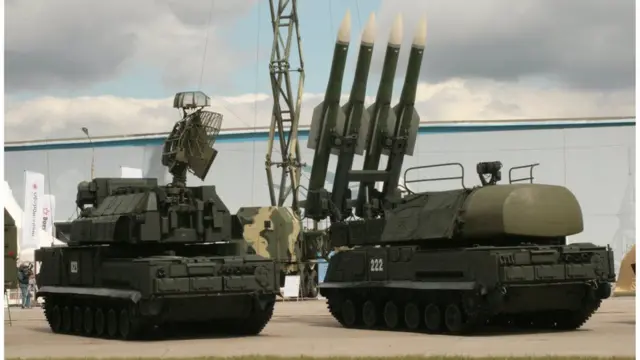 Буки на параді