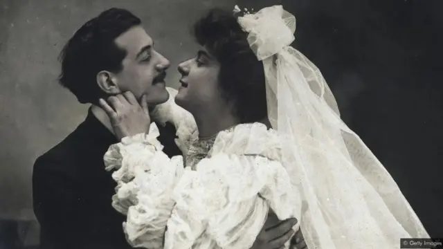 Prema Aristotelu, konačni cilj seksa jeste ljubav, pre nego požuda - pogled koji i danas mnogi dele.