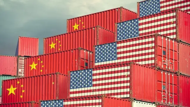 அமெரிக்கா - சீனா - பிரிட்டன்: பூலோக அரசியலில் சிக்கிக்கொண்ட ஹுவாவே நிறுவனம்