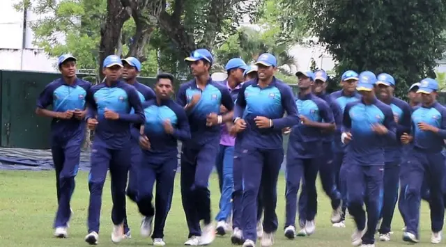 පුහුණුවීම්වල යෙදෙන 19 පහළ ක්‍රිකට් සංචිතය