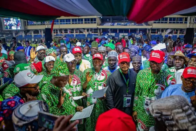 Guvnors Bala Muhammed of Bauchi, Seyi Makinde of Oyo, and Dauda Lawal of Zamfara look on as Taminu Turaki and Taofeek Arapaja take dia oath of office as new PDP national chairman and secretary for di party national convention wey bin hold on November 15 and 16, 2025.