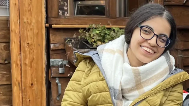 نوژین نوجوان بود که همراه با خانواده‌اش از شمال سوریه فرار کردند و اکنون در آلمان زندگی می‌کند