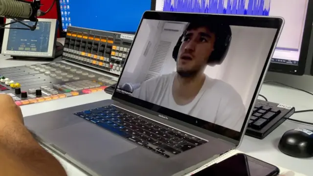 বিবিসির সাথে কথা বলছেন সাইবার সিকিউরিটির গবেষক ভিক্টর মারকোপাওলোস