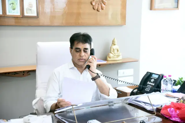 બીબીસી ગુજરાતી ઇબોલા વાઇરસ મહામારી આફ્રિકા રોગચાળો સુરત સિવિલ હૉસ્પિટલ વોર્ડ ગુજરાત : ઇબોલાનો પ્રથમ શંકાસ્પદ કેસ, કૉંગોથી વડોદરા આવેલો વેપારી અમદાવાદની સિવિલ હૉસ્પિટલમાં દાખલ, સરકારે કહ્યું, 'ગભરાવાની જરૂર નથી'
