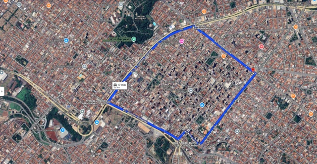 Imagem de satélite em área urbana com quadrado delimitado
