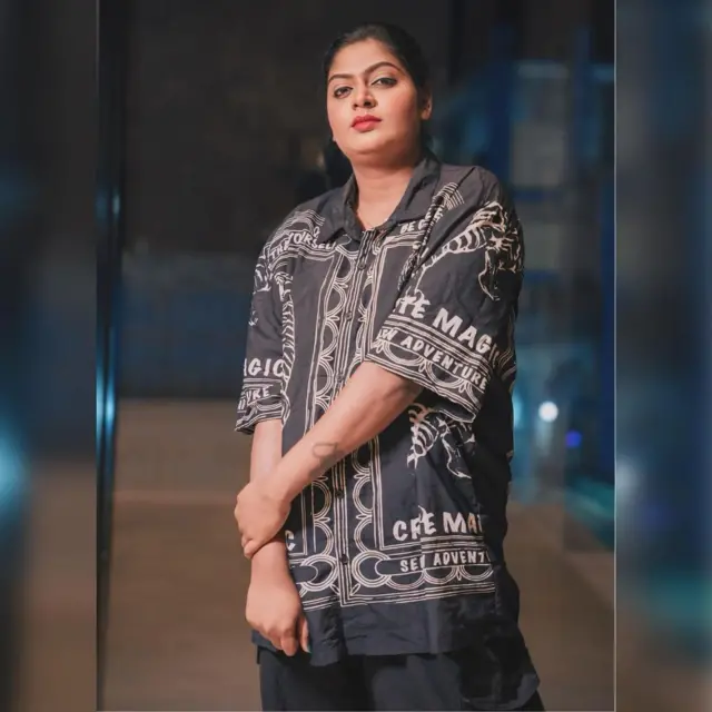 பாடகர் இசைவாணி