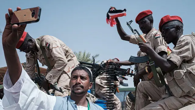 సూడాన్ అంతర్యుద్ధం, ర్యాపిడ్ యాక్షన్ ఫోర్స్, అల్ ఫాషర్, డార్ఫర్