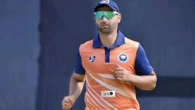 आकिब डार