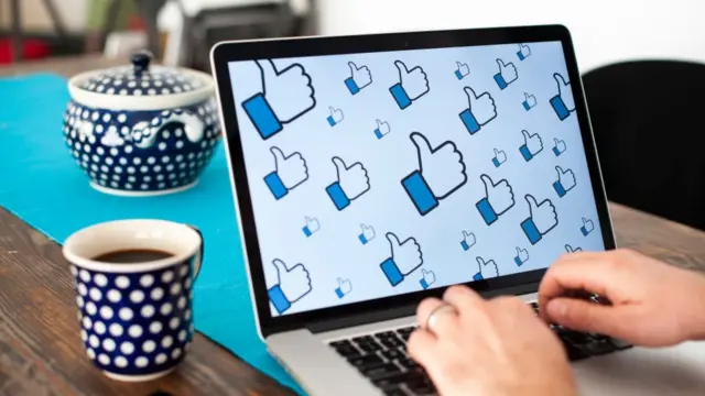 экран с лайками