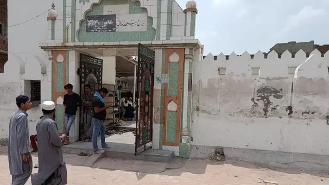 Mid ka mid masaajidda kale ee la dumiyey