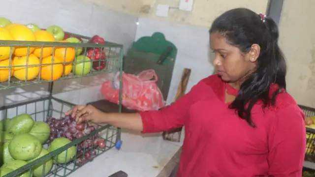 සතුන්ට දෙන ආහාර