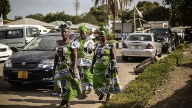 Abapfasoni muri Zambia ni bo babeshejeho imiryango yabo.