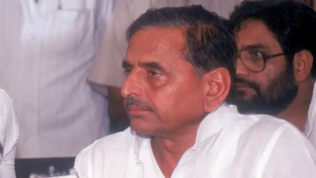 ములాయం సింగ్ యాదవ్: