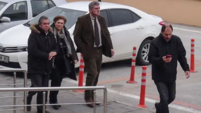 Tutuklanan iki Yunan askerının aileleri 5 Mart'ta Edirne Adliyesi'ne gitti