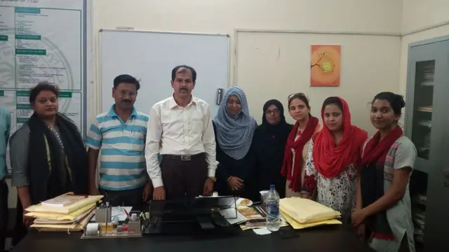 अलीगढ़ मुस्लिम विश्वविद्यालय में संस्कृत विभाग के चेयरमैन प्रोफ़ेसर मोहम्मद शरीफ़