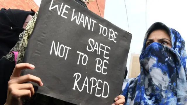 பாலியல் வல்லுறவுக்கு எதிரான போராட்டம்